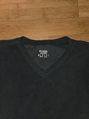 Columbia Women's Black Scoop Neck Sweater